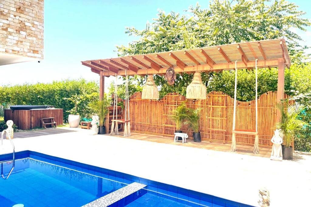 Casa Siam Playa Privada, Piscina, Jacuzzi, Sauna, Condominio Lujoso. Holiday home Cartagena
